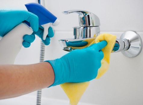 Cleaning team preparing Maidavale house for detailed service